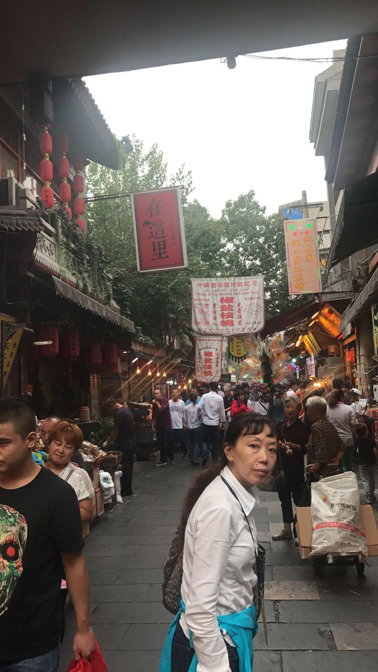 7B2D73E7-2E11-4B89-890C-45EC6F4EC8DD